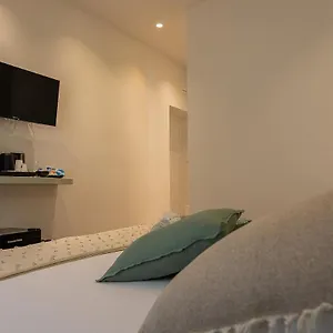 brezza-marina-guest-house.it-tuscanyhotel.com/